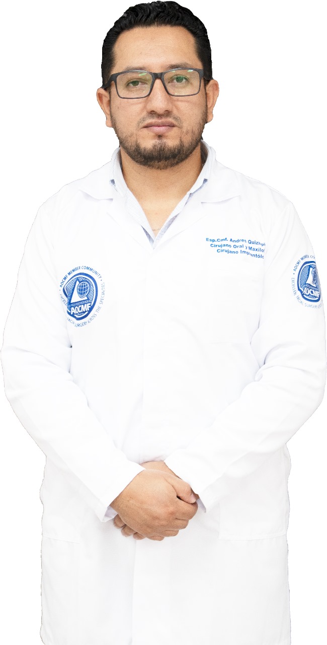 Foto del Dr. Andrés Santiago Quizhpi López, especialista en Cirugía y Traumatología Buco Maxilofacial