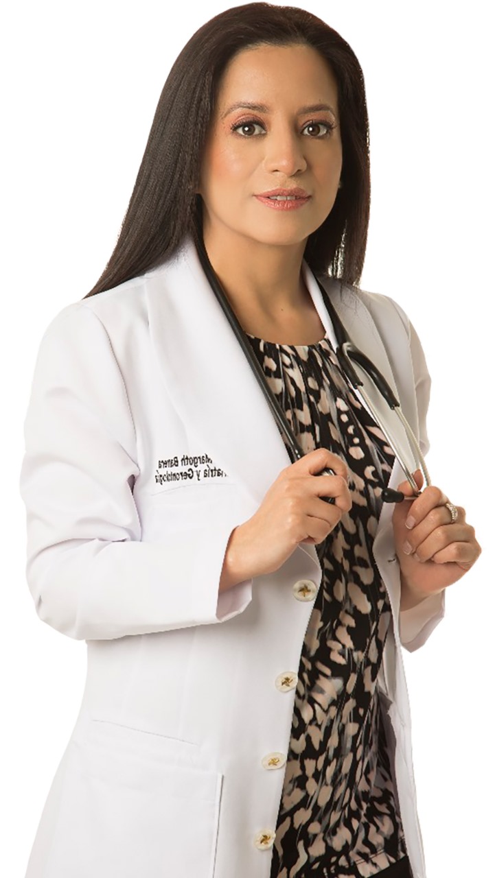 Foto de la Dra. Jhoanna Barrera, especialista en Geriatría y Gerontología