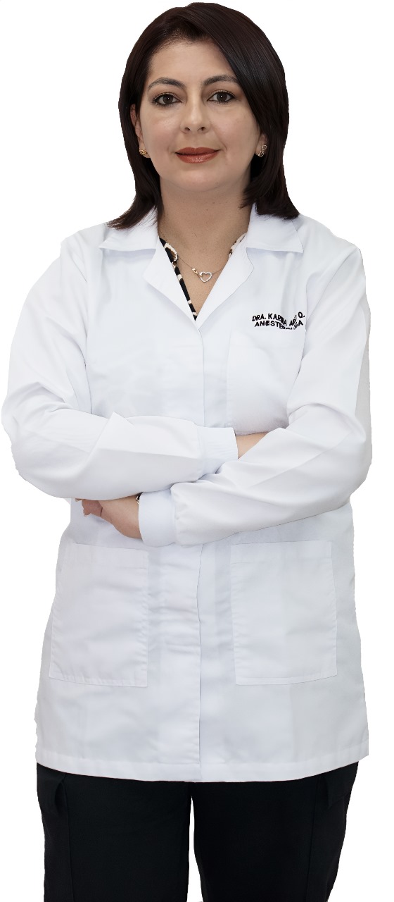 Foto de la Dra. Karina Paola Abad Quevedo, especialista en Anestesiología
